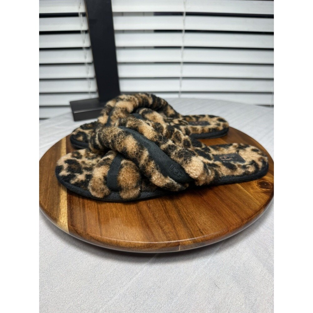 Ugg Scuffita Sheepskin Panther Print Criss-Cross Fluffy Slide Slippers Women's 9